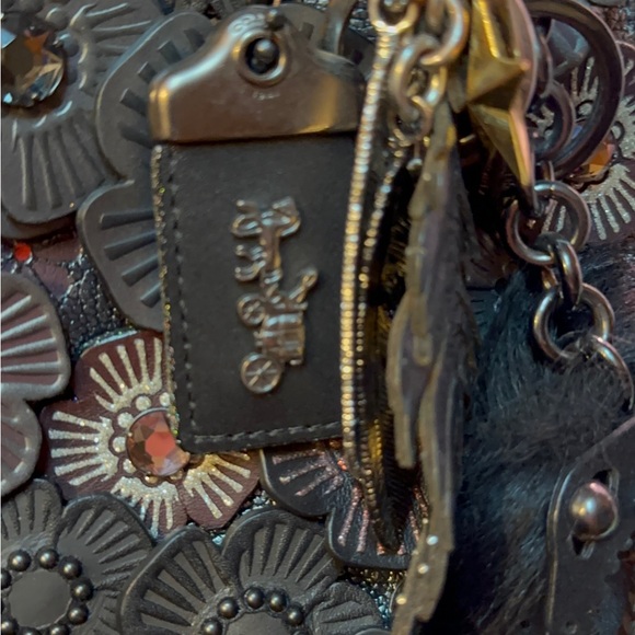 Coach Tea Rose Rouge 25 - Picture 8 of 17